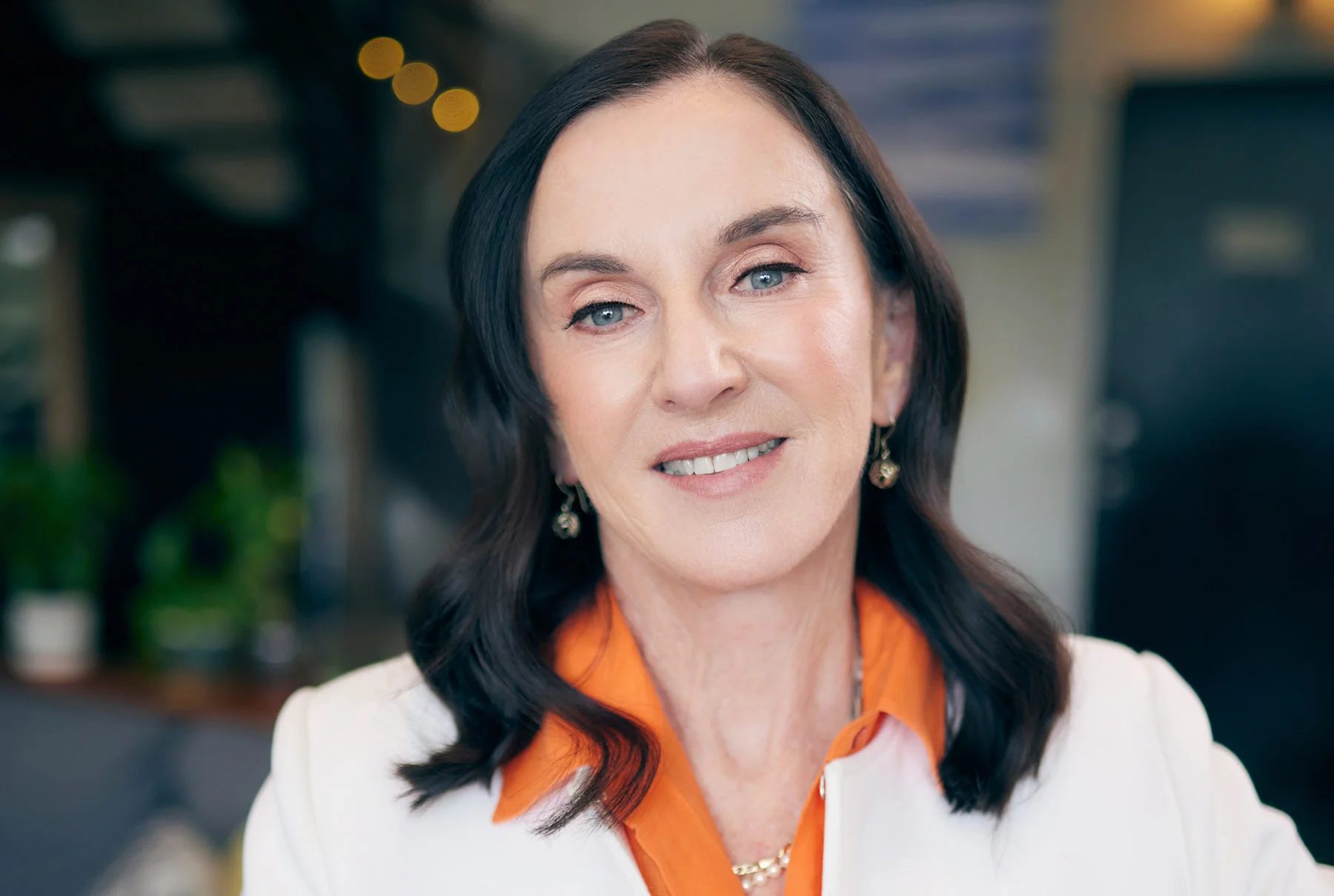 Dr. Jane Barratt